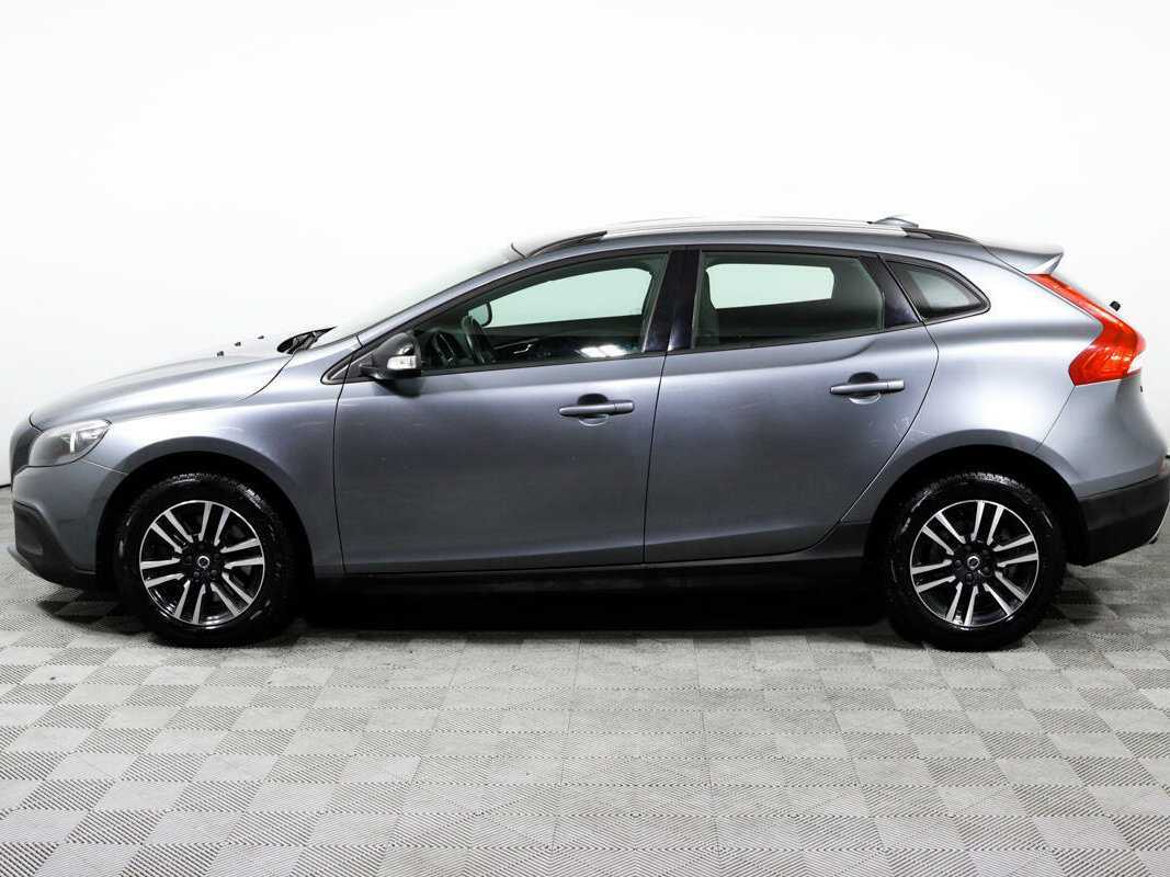 Volvo V40 Cross Country с пробегом — 2017 год. Фото: #7