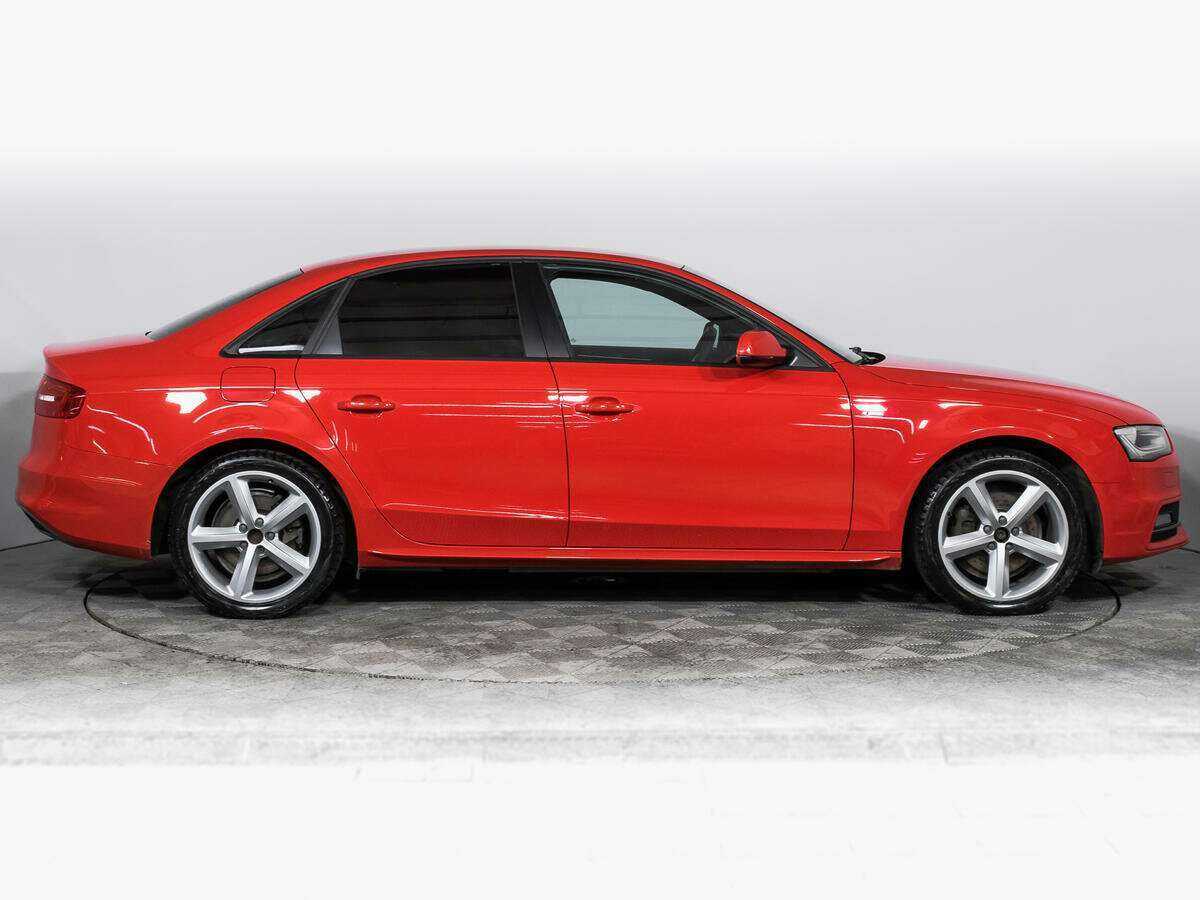 Audi A4 с пробегом — 2015 год. Фото: #3