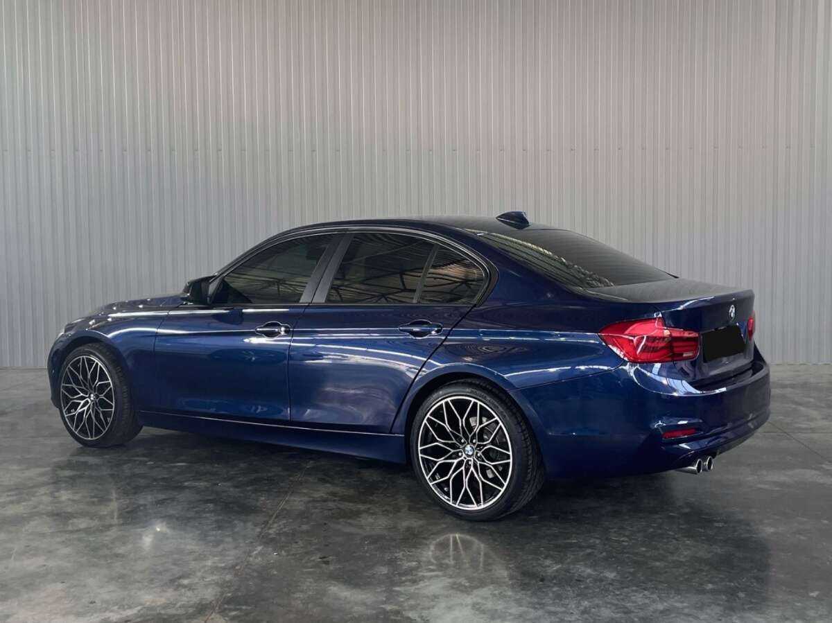 BMW 3 серии с пробегом — 2018 год. Фото: #6