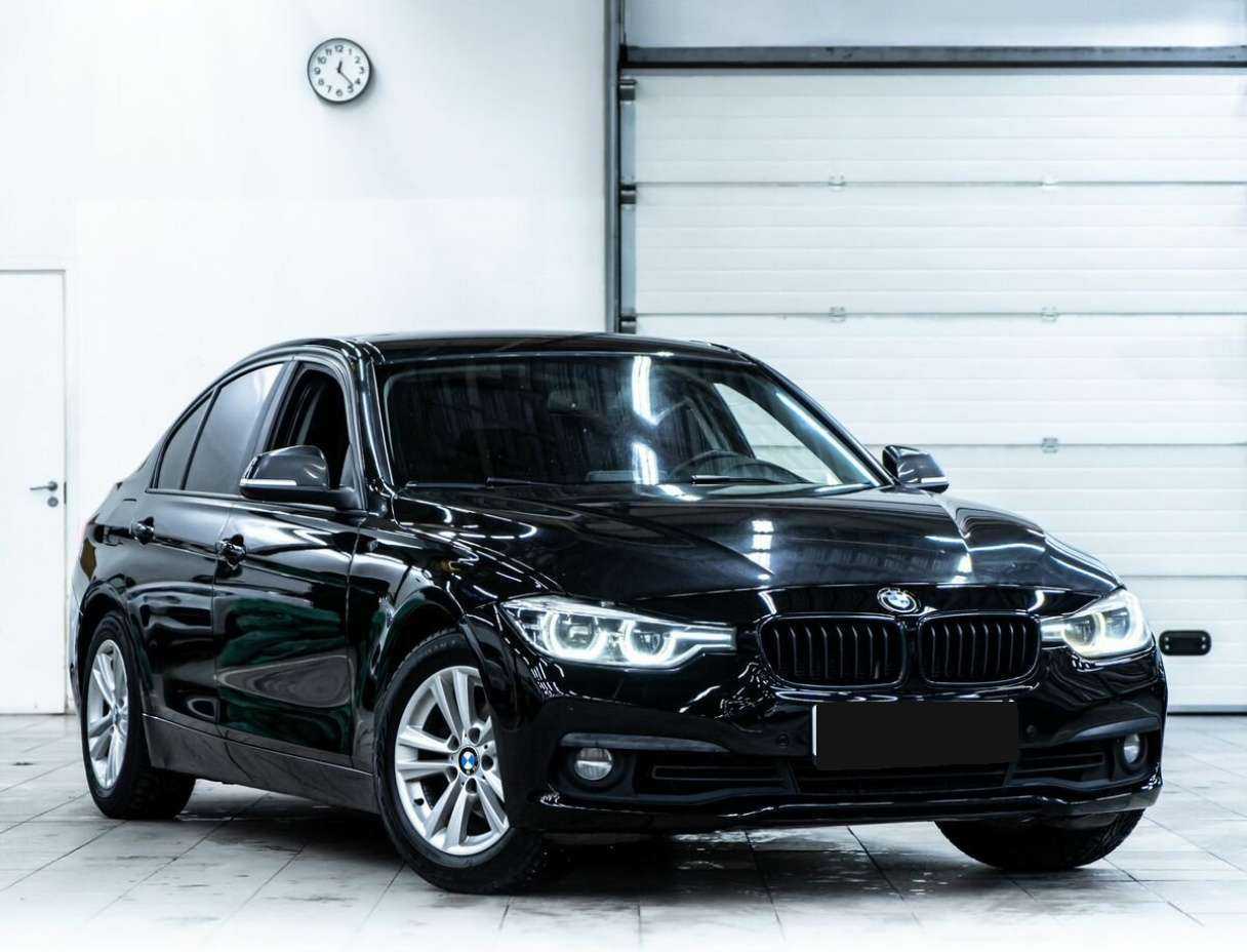 BMW 3 серии с пробегом — 2015 год. Фото: #1