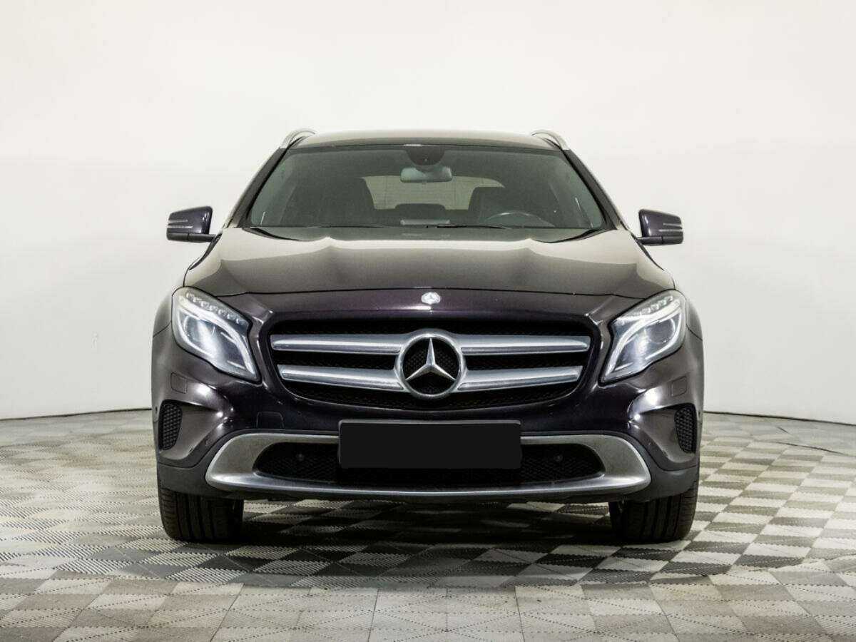 Mercedes-Benz GLA с пробегом — 2015 год. Фото: #1