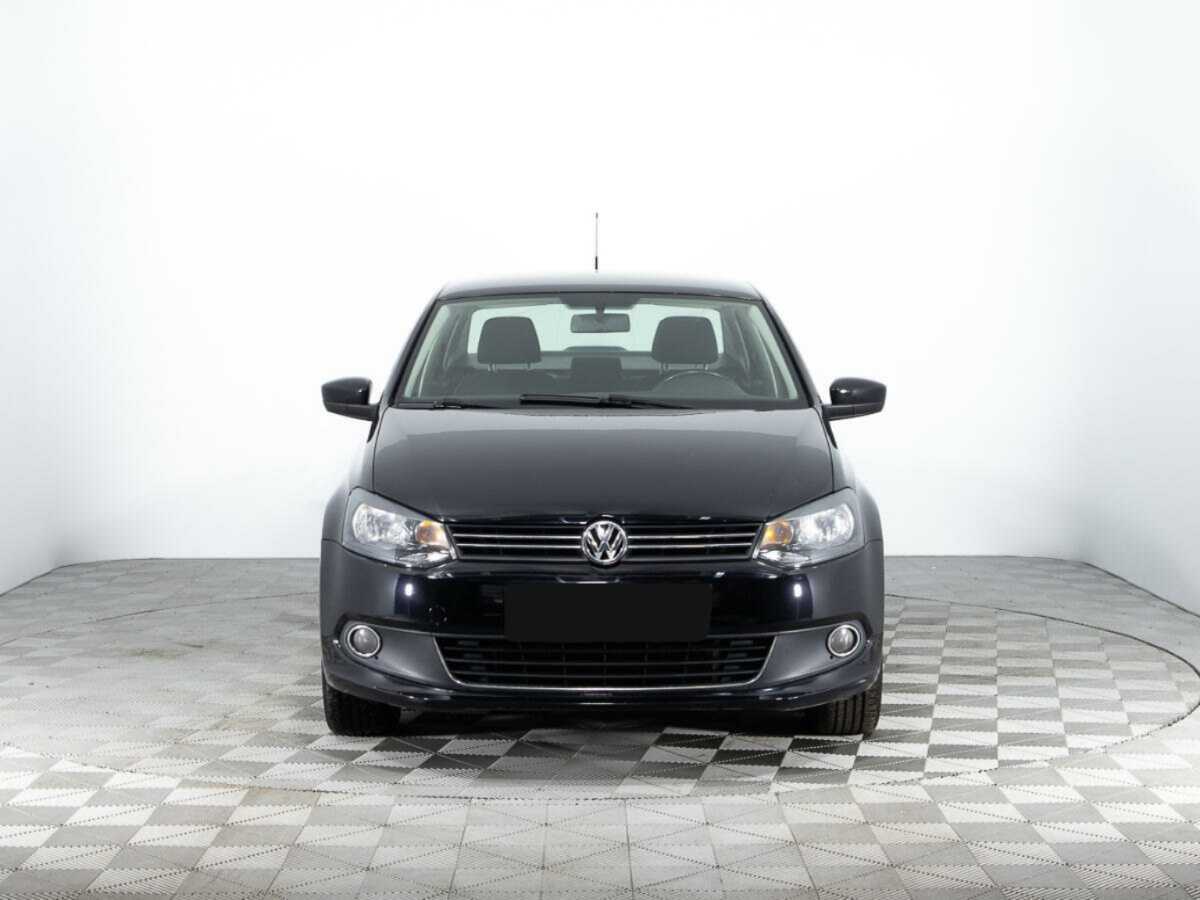 Volkswagen Polo с пробегом — 2012 год. Фото: #1