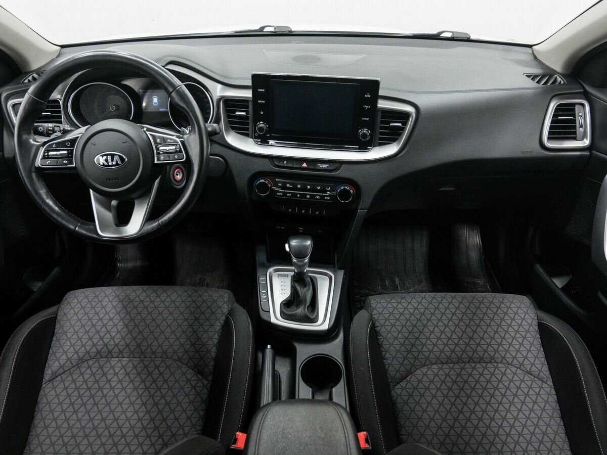Kia Ceed с пробегом — 2020 год. Фото: #11