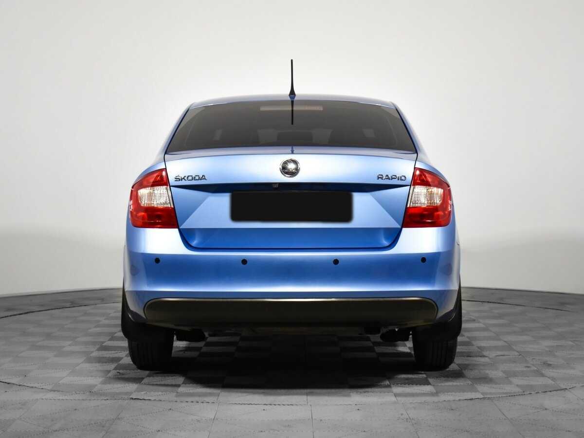 Skoda Rapid с пробегом — 2014 год. Фото: #5