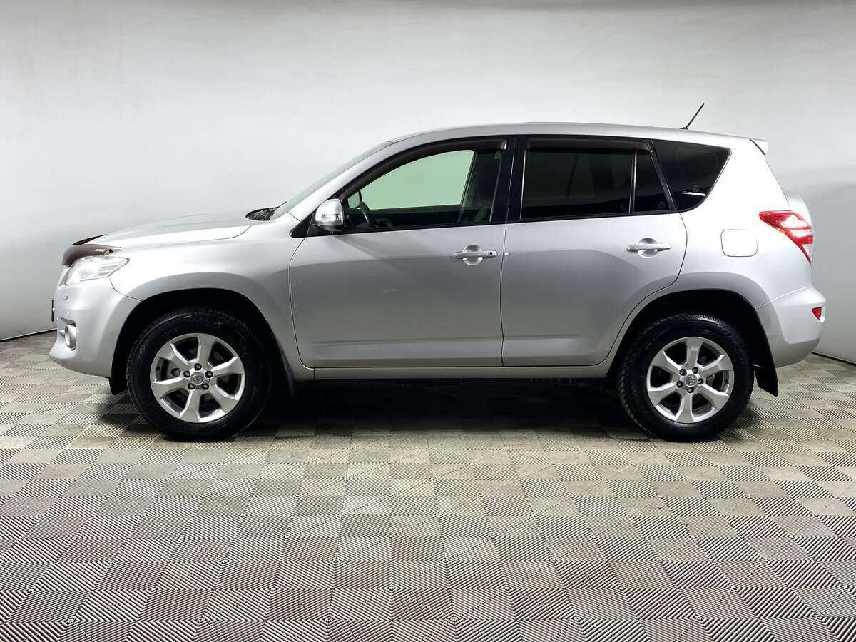 Toyota RAV4 с пробегом — 2011 год. Фото: #6