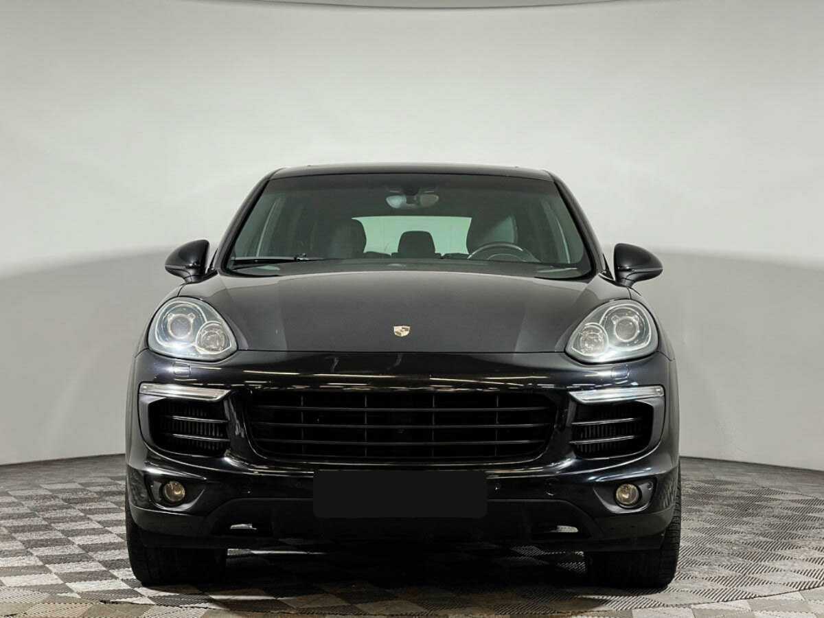 Porsche Cayenne с пробегом — 2015 год. Фото: #1