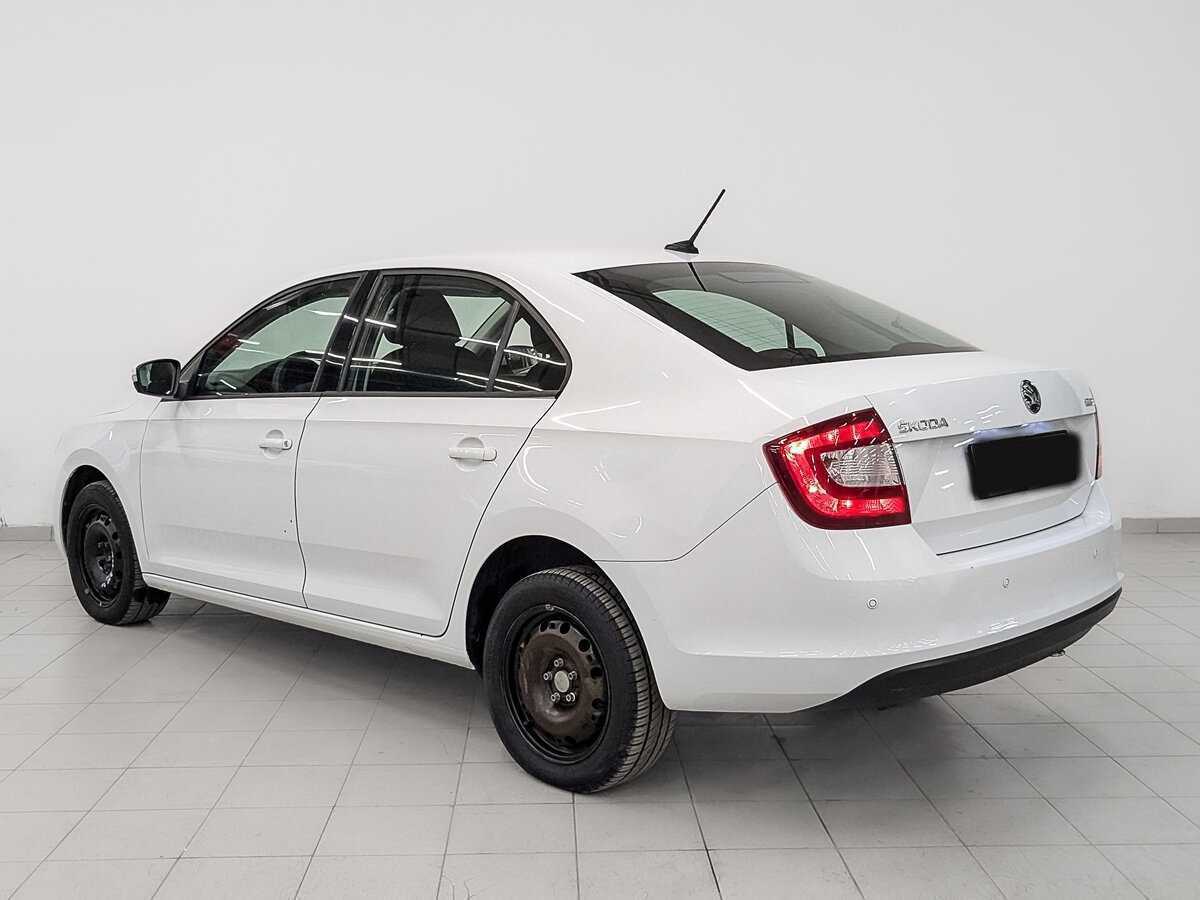 Skoda Rapid с пробегом — 2019 год. Фото: #6