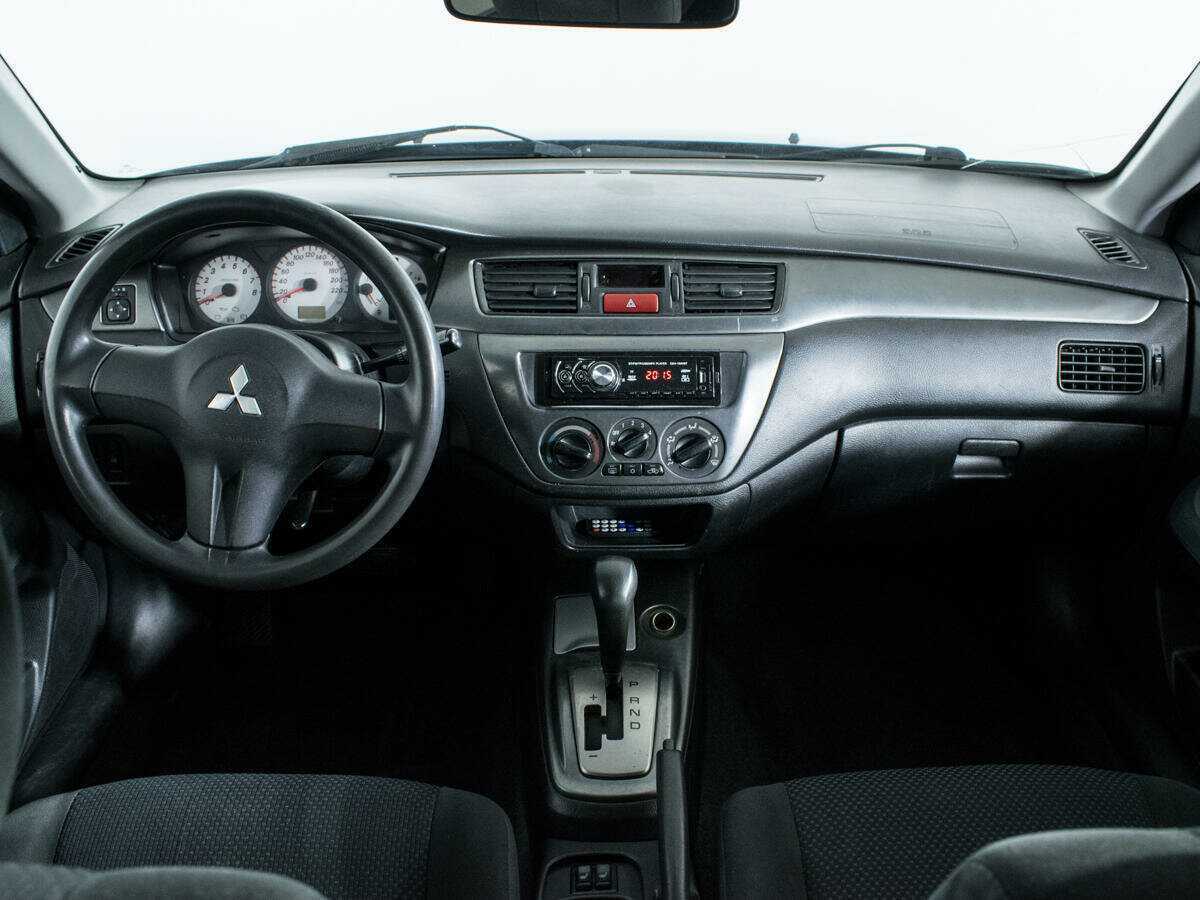 Mitsubishi Lancer с пробегом — 2007 год. Фото: #8