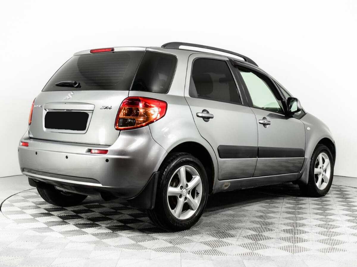 Suzuki SX4 с пробегом — 2008 год. Фото: #4