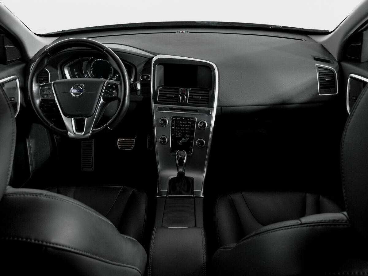 Volvo XC60 с пробегом — 2016 год. Фото: #11
