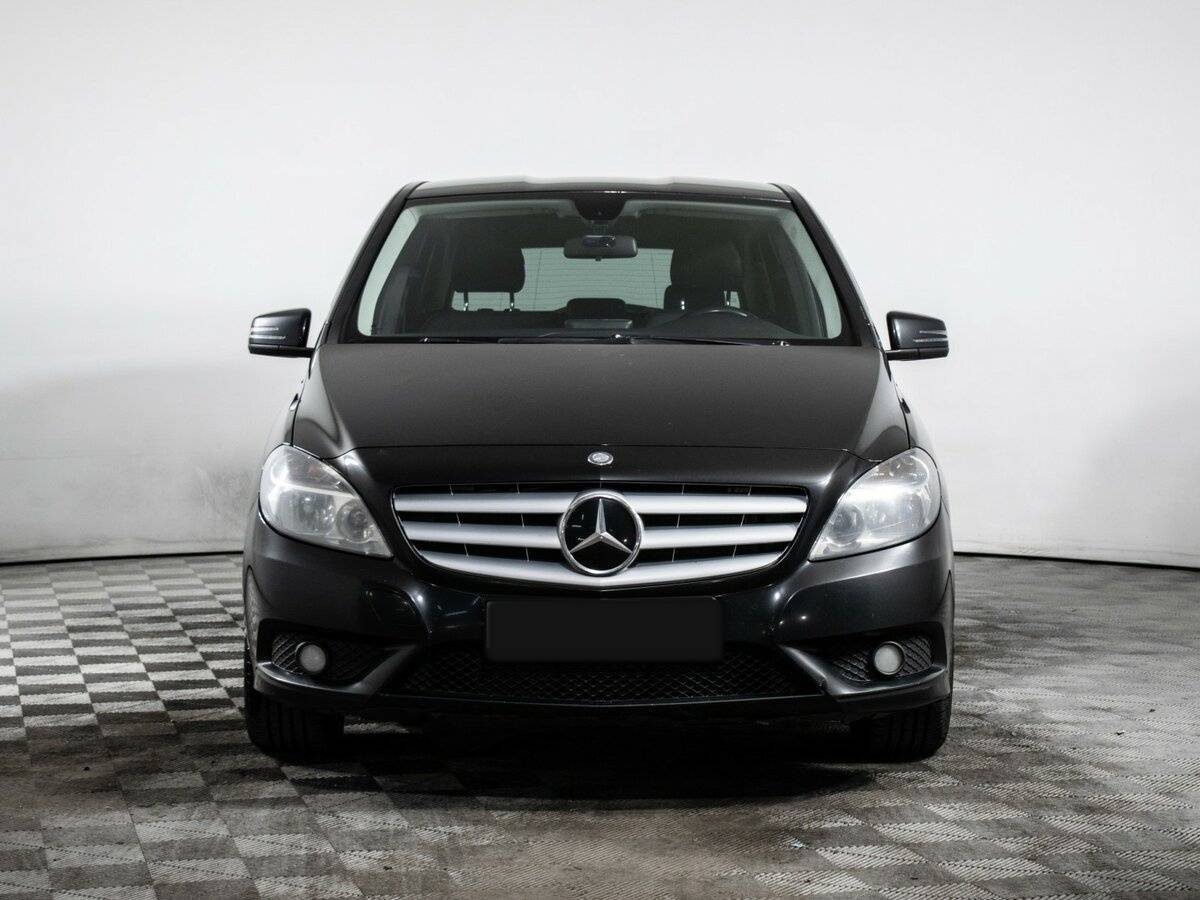 Mercedes-Benz B-Класс с пробегом — 2014 год. Фото: #1