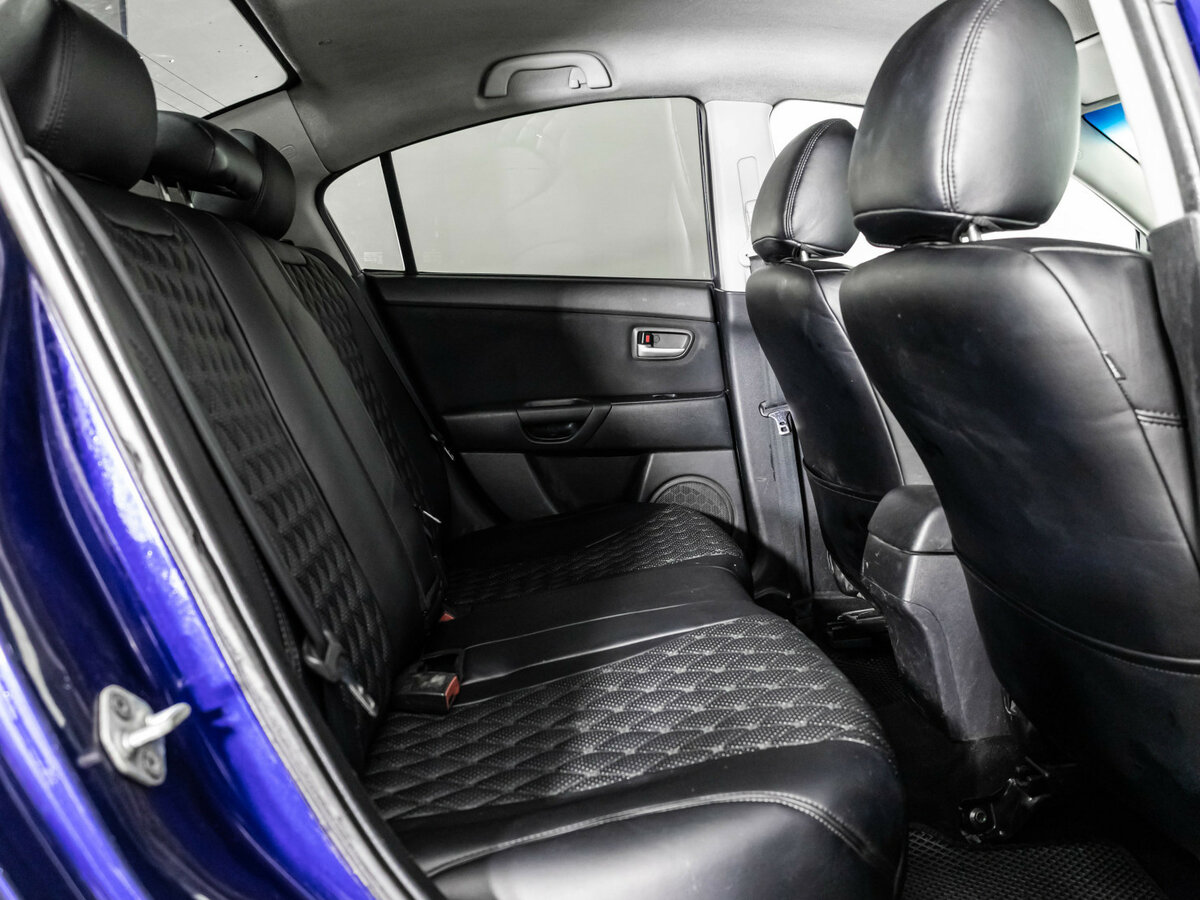 Mazda 3 с пробегом — 2006 год. Фото: #11