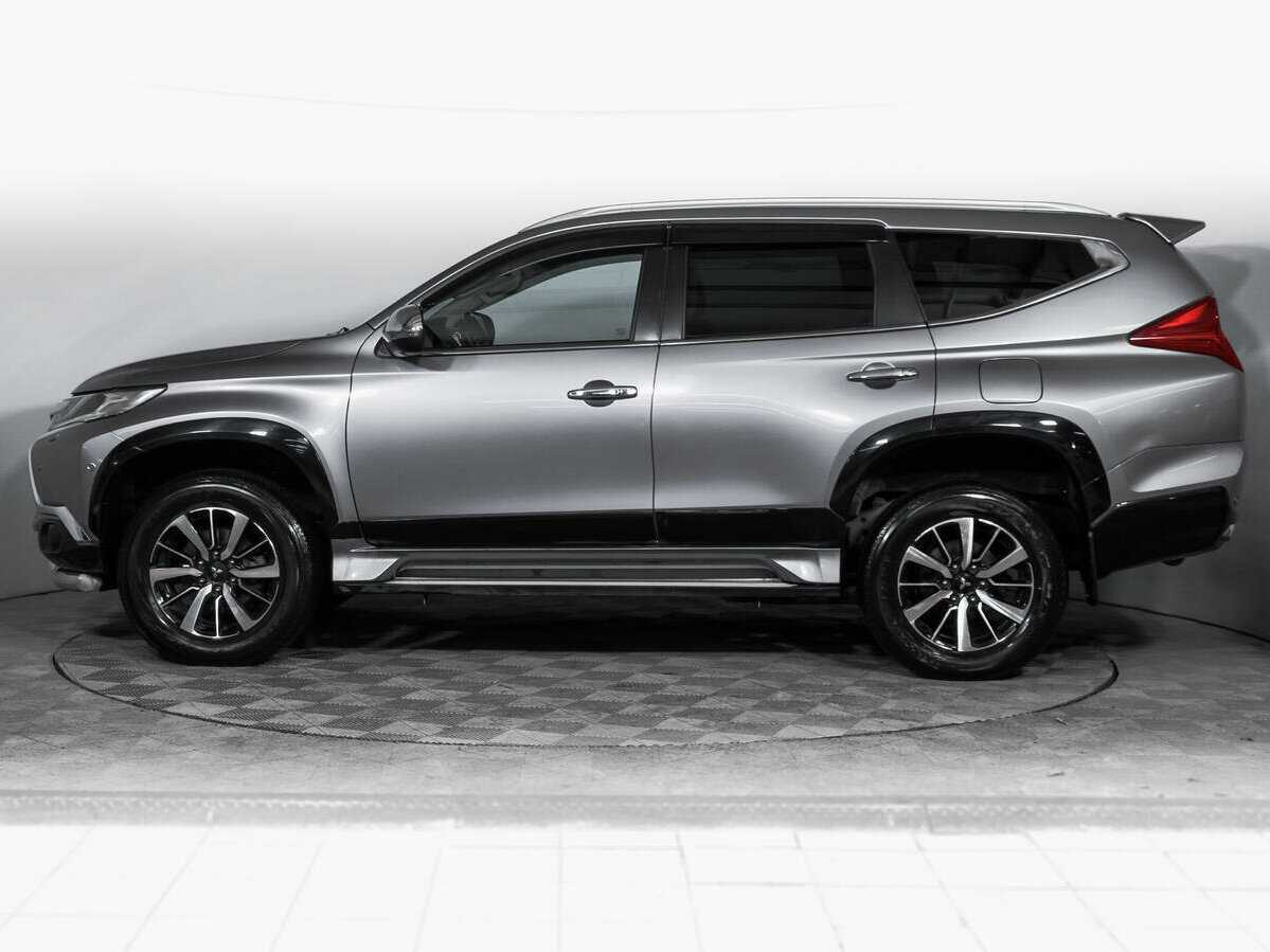 Mitsubishi Pajero Sport с пробегом — 2016 год. Фото: #7