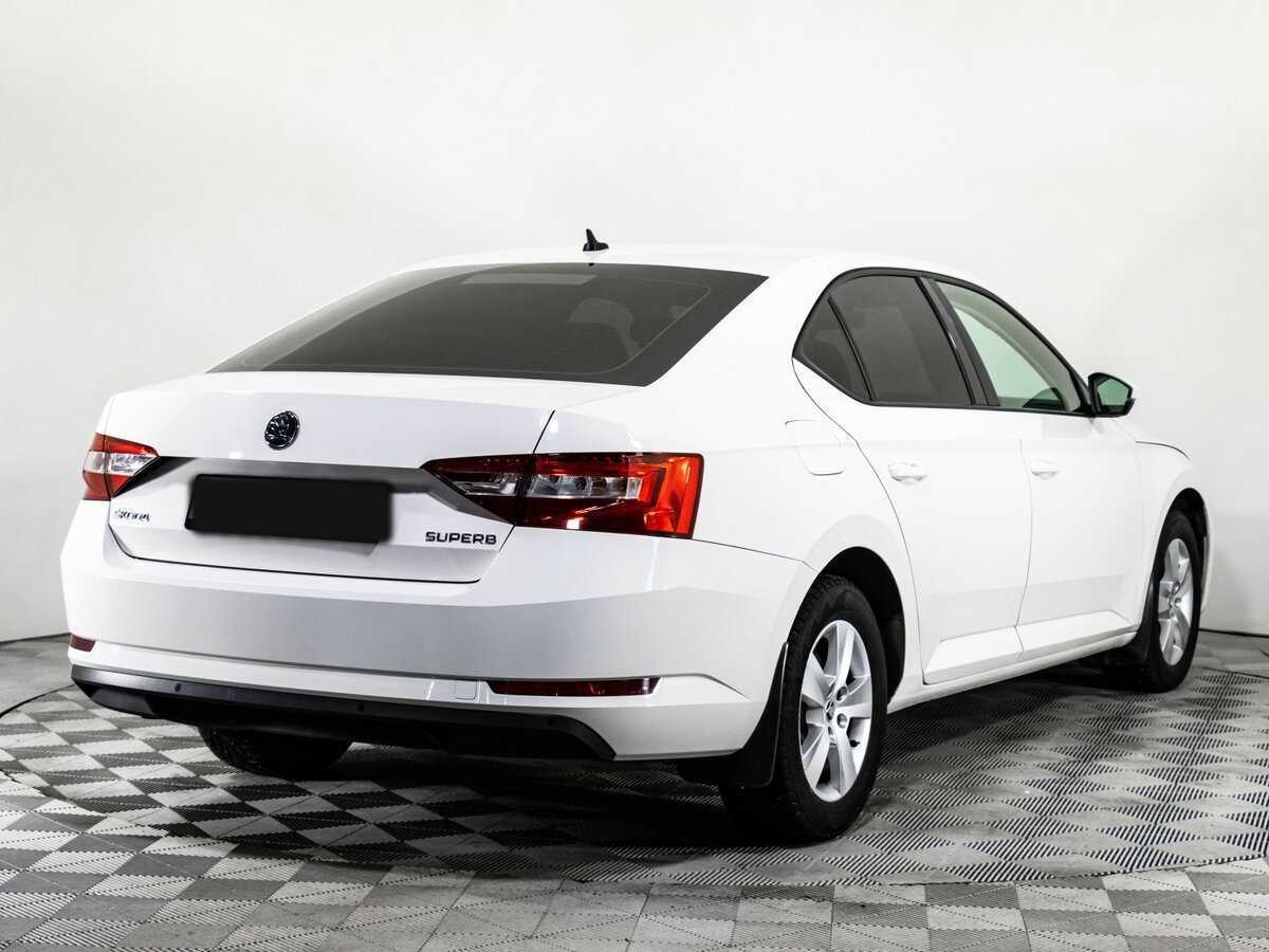 Skoda Superb с пробегом — 2018 год. Фото: #3