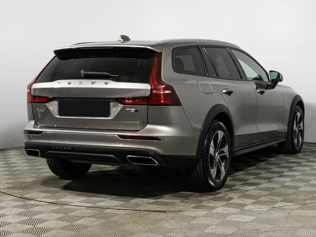 Volvo V60 Cross Country с пробегом — 2020 год. Фото: #4