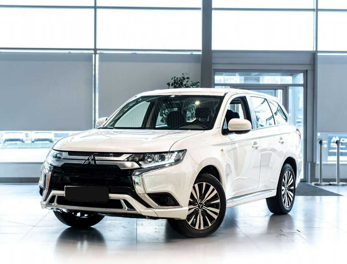 Mitsubishi Outlander с пробегом — 2022 год. Фото: #0