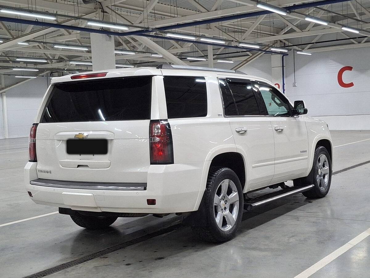 Chevrolet Tahoe с пробегом — 2015 год. Фото: #4