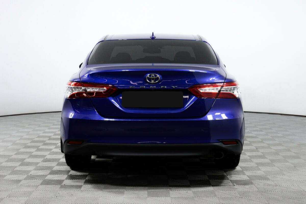 Toyota Camry с пробегом — 2021 год. Фото: #5