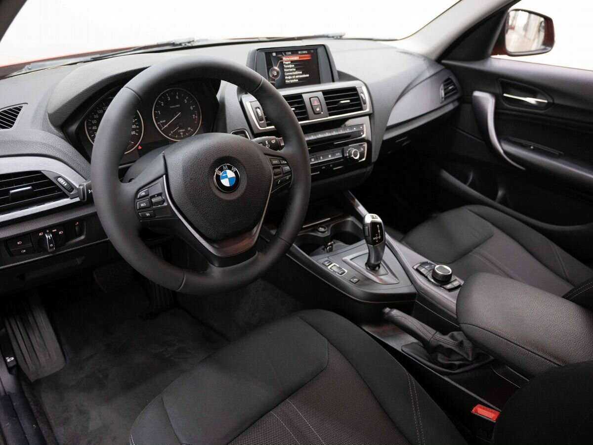 BMW 1 серии с пробегом — 2017 год. Фото: #6