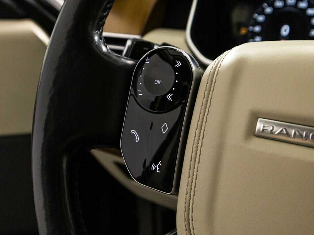 Land Rover Range Rover с пробегом — 2018 год. Фото: #22