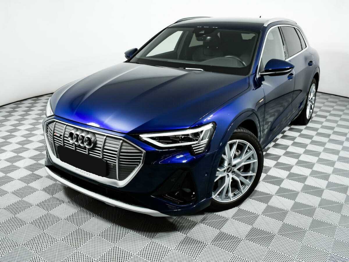 Audi e-tron с пробегом — 2022 год. Фото: #8