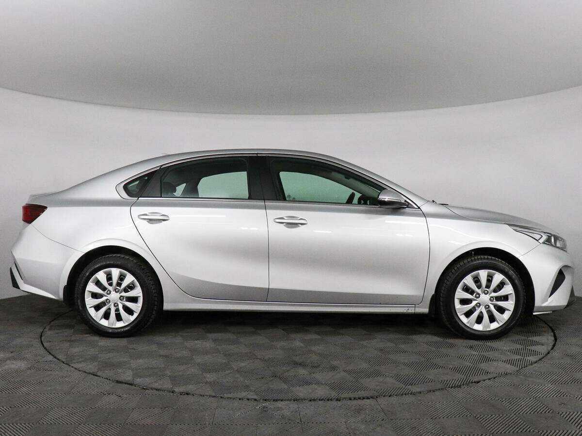Kia Cerato с пробегом — 2021 год. Фото: #3