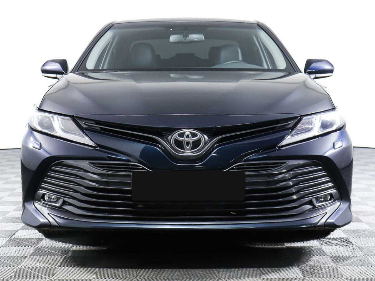 Toyota Camry с пробегом — 2020 год. Посмотреть фото