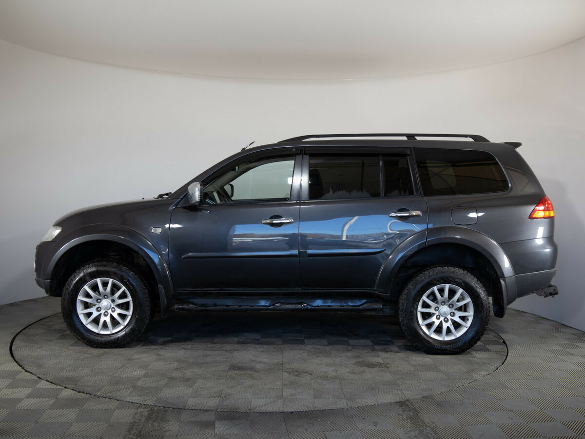 Mitsubishi Pajero Sport с пробегом — 2010 год. Фото: #7