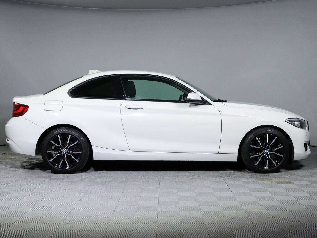 BMW 2 серии с пробегом — 2014 год. Фото: #3