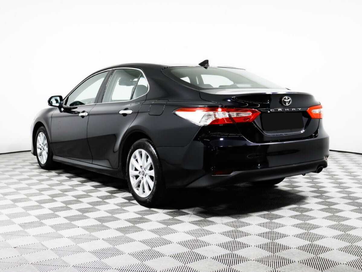 Toyota Camry с пробегом — 2020 год. Фото: #5