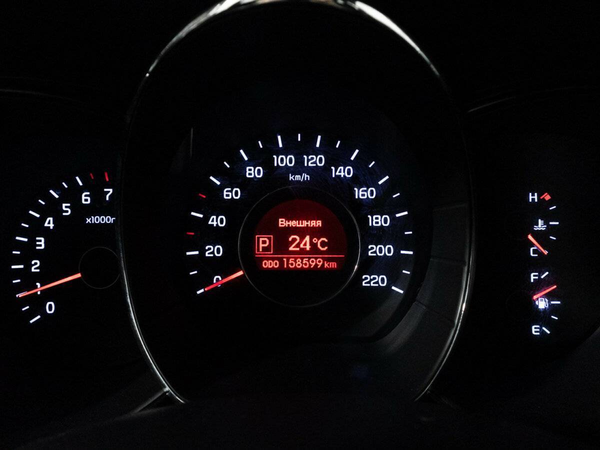 Kia Rio с пробегом — 2011 год. Фото: #11
