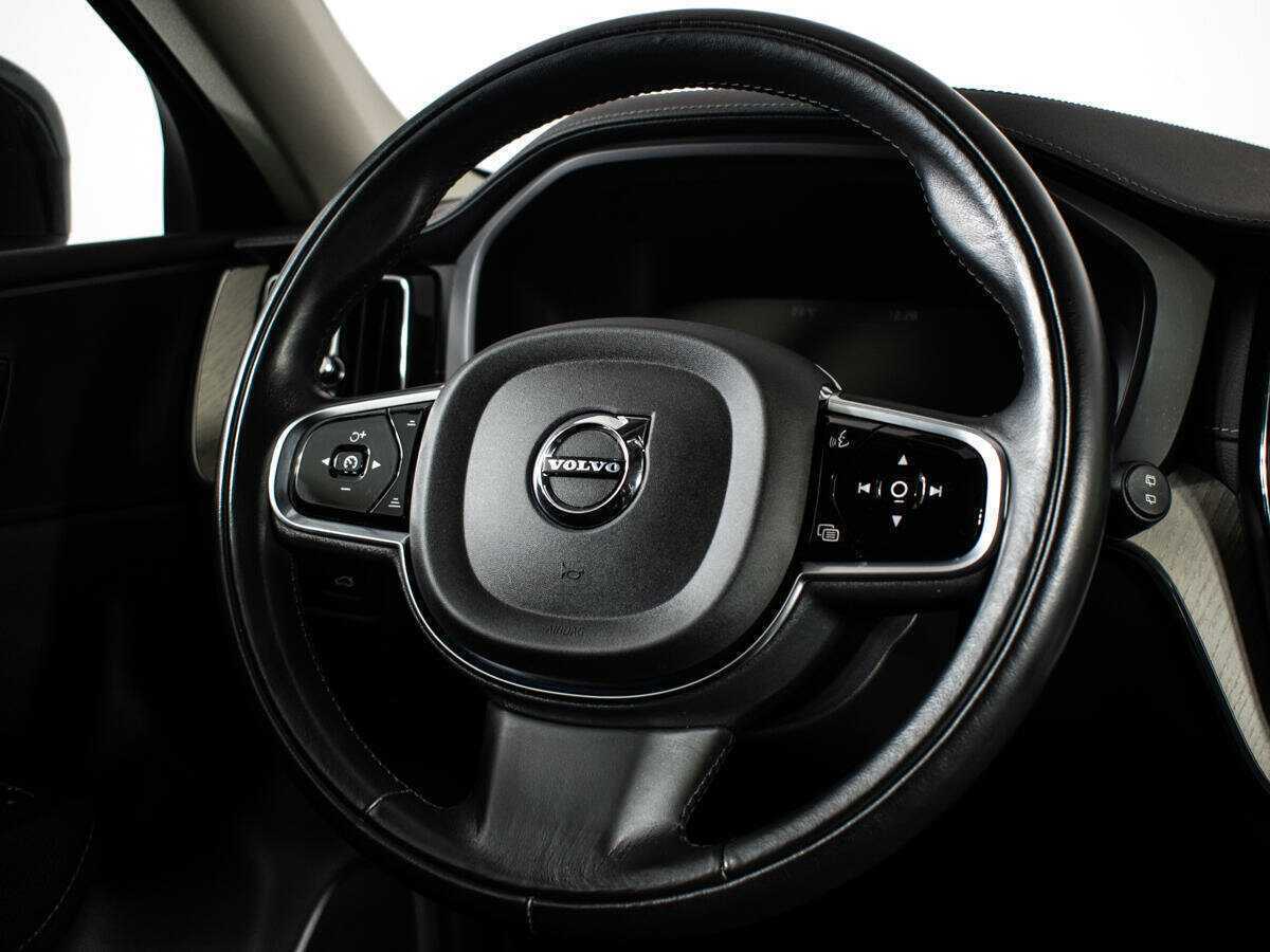 Volvo XC60 с пробегом — 2021 год. Фото: #13