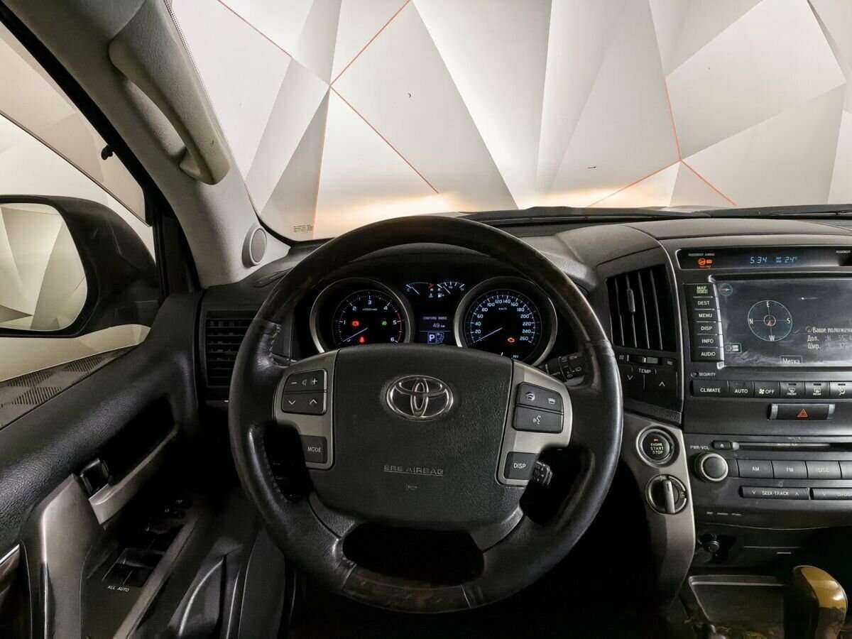 Toyota Land Cruiser с пробегом — 2009 год. Фото: #14
