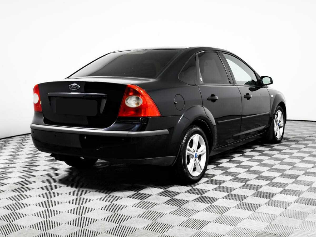 Ford Focus с пробегом — 2005 год. Фото: #4