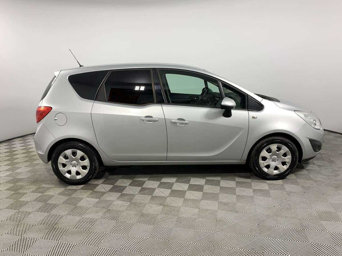 Opel Meriva с пробегом — 2013 год. Фото: #3