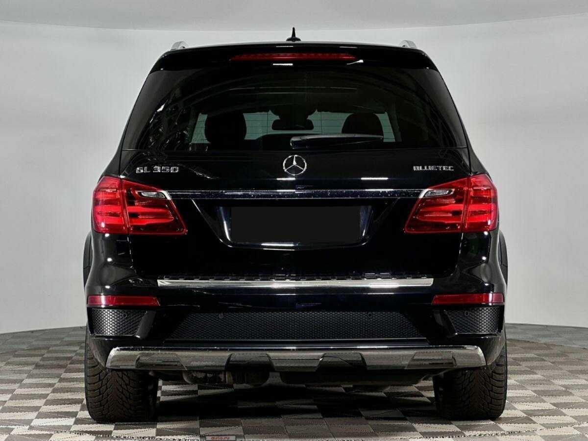 Mercedes-Benz GL-Класс с пробегом — 2015 год. Фото: #3