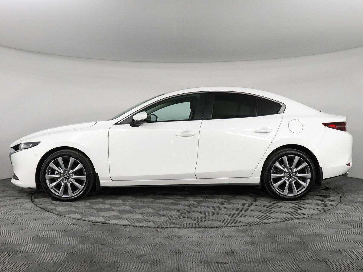 Mazda 3 с пробегом — 2022 год. Фото: #7