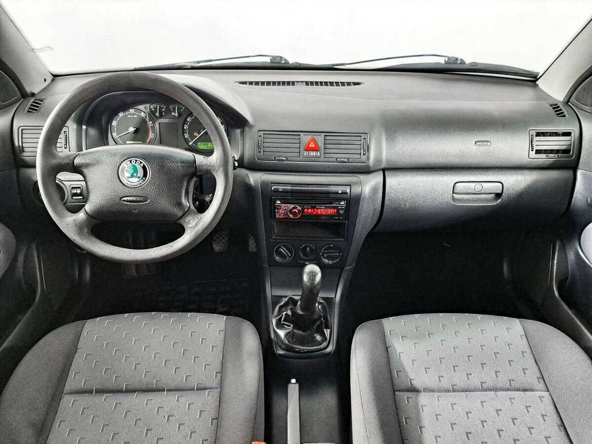 Skoda Octavia с пробегом — 2008 год. Фото: #10
