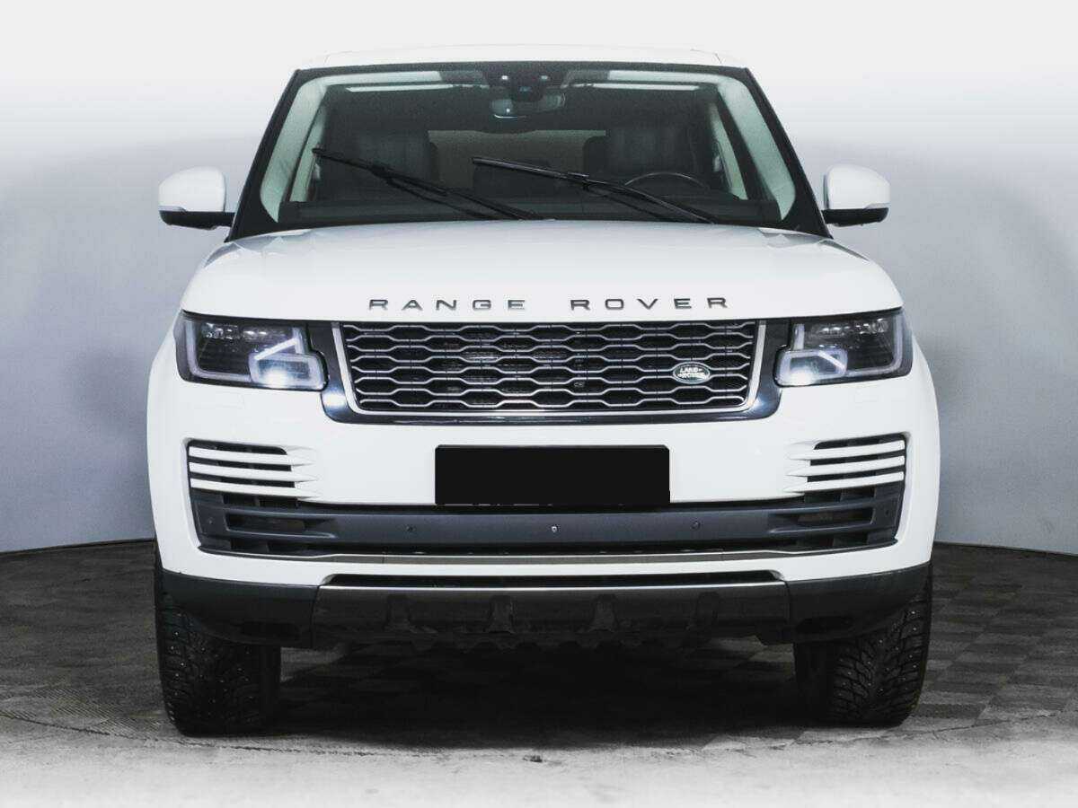 Land Rover Range Rover с пробегом — 2018 год. Фото: #1