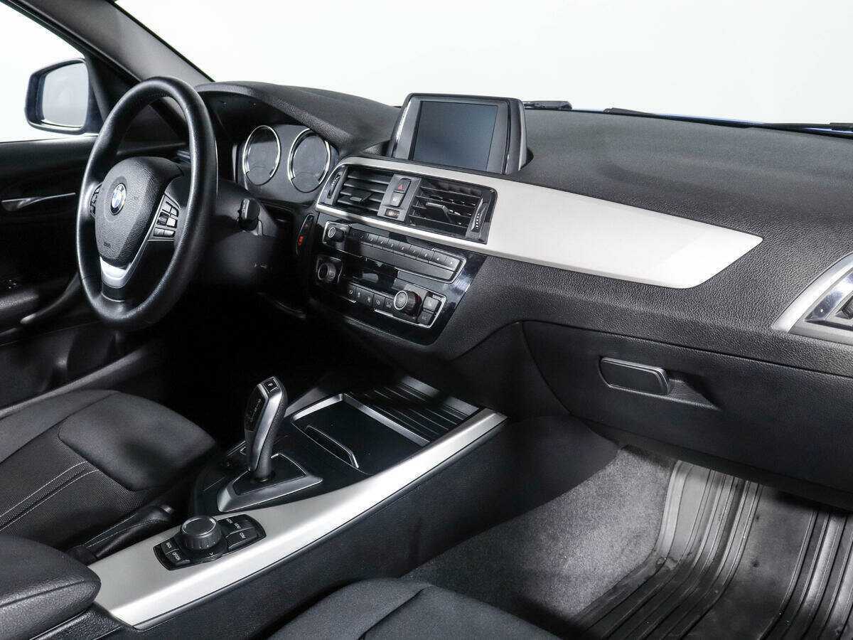 BMW 1 серии с пробегом — 2018 год. Фото: #6