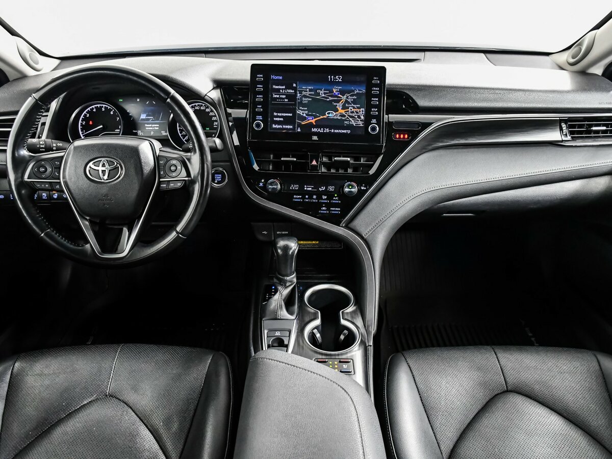 Toyota Camry с пробегом — 2021 год. Фото: #8
