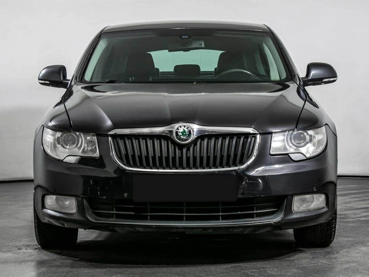 Skoda Superb с пробегом — 2009 год. Фото: #1