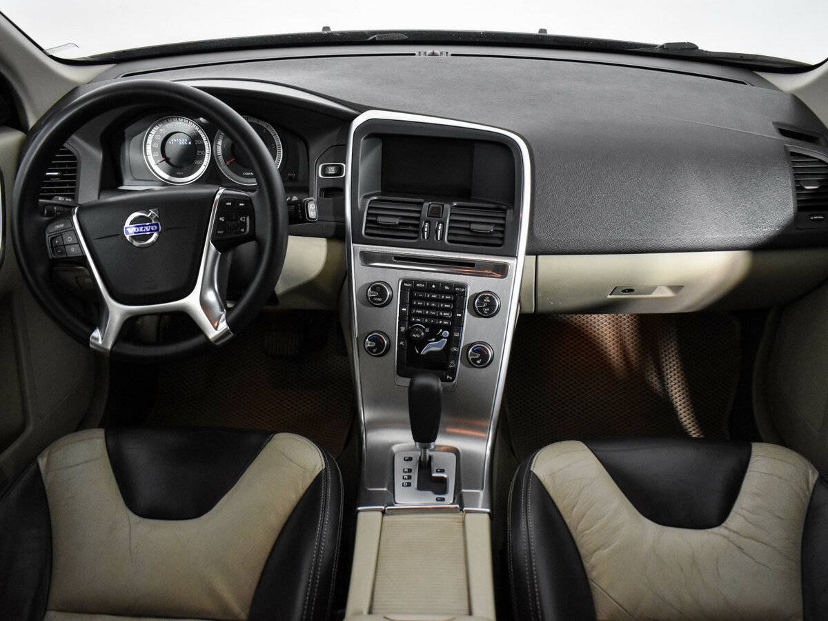 Volvo XC60 с пробегом — 2011 год. Фото: #14