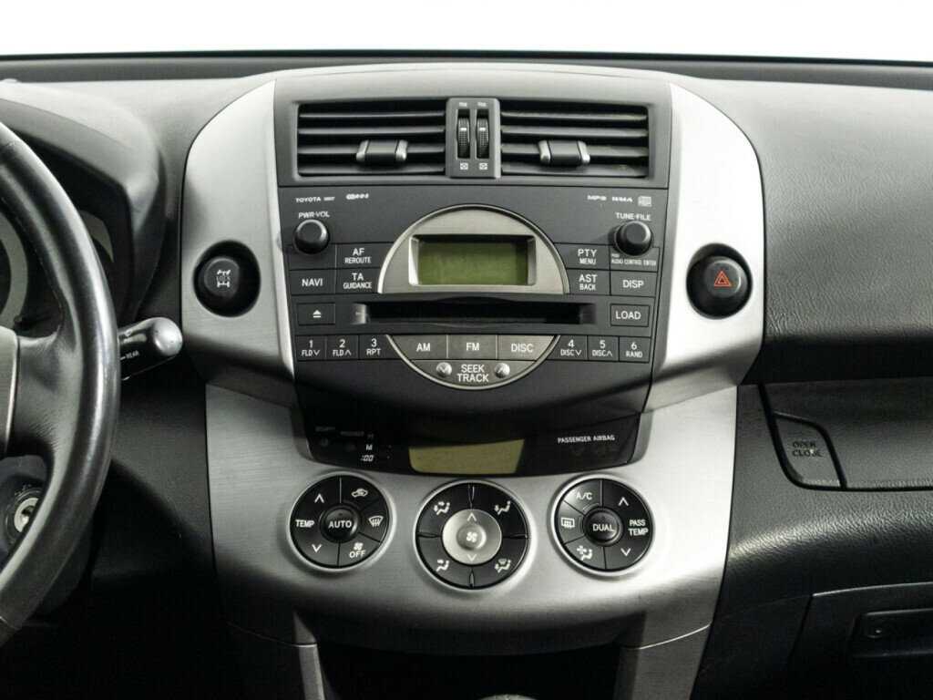 Toyota RAV4 с пробегом — 2007 год. Фото: #12