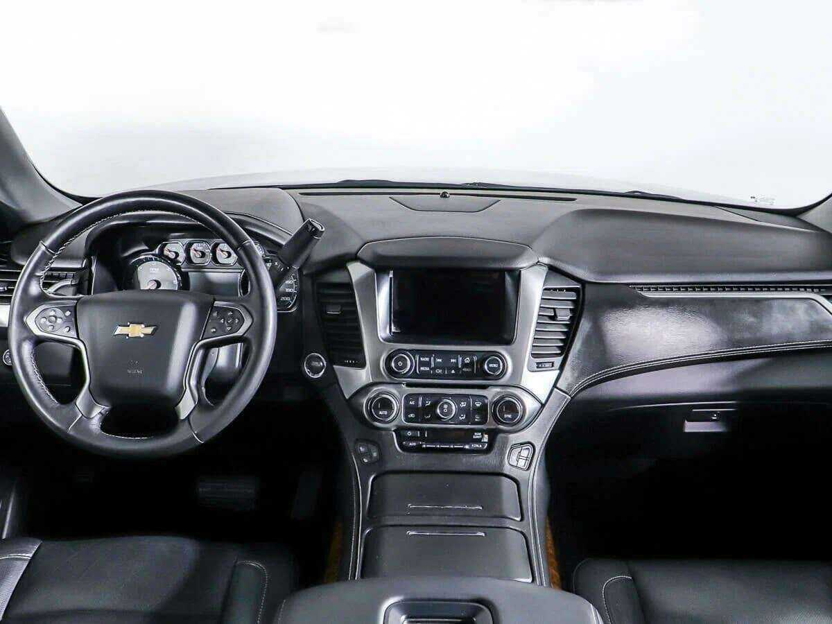 Chevrolet Tahoe с пробегом — 2016 год. Фото: #9