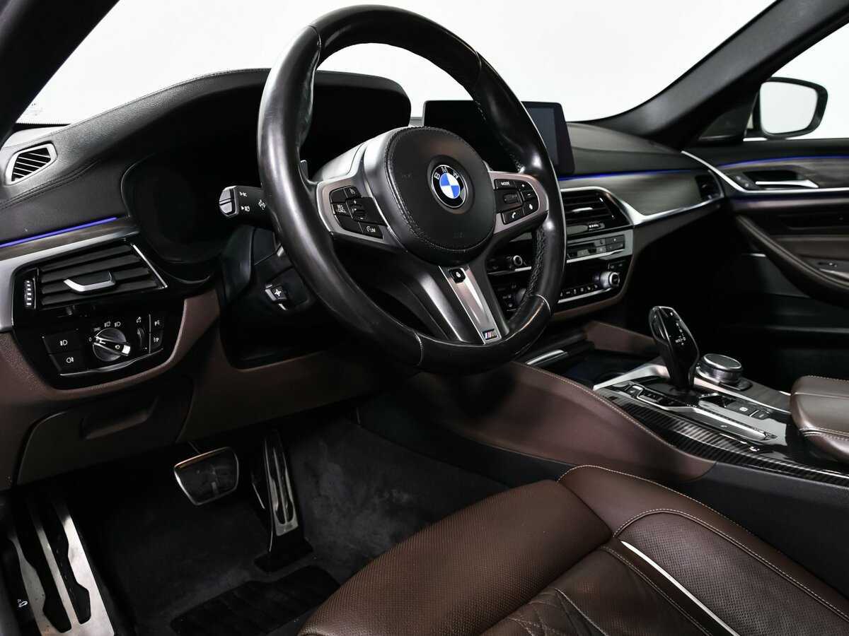 BMW 5 серии с пробегом — 2018 год. Фото: #11