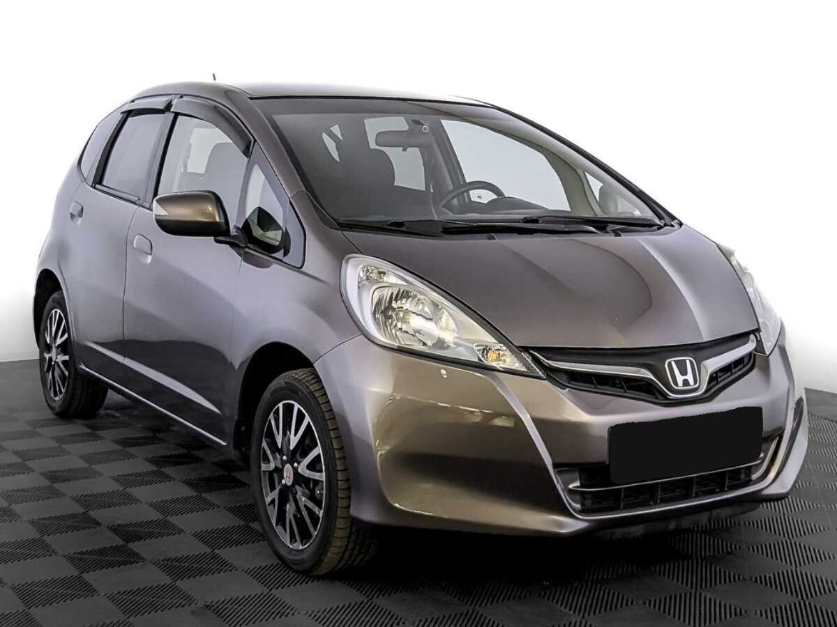 Honda Jazz с пробегом — 2011 год. Фото: #2