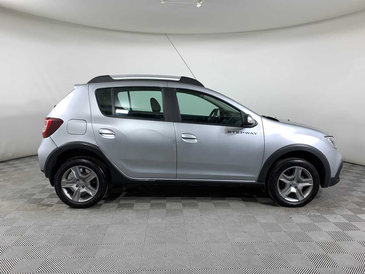 Renault Sandero с пробегом — 2022 год. Фото: #3