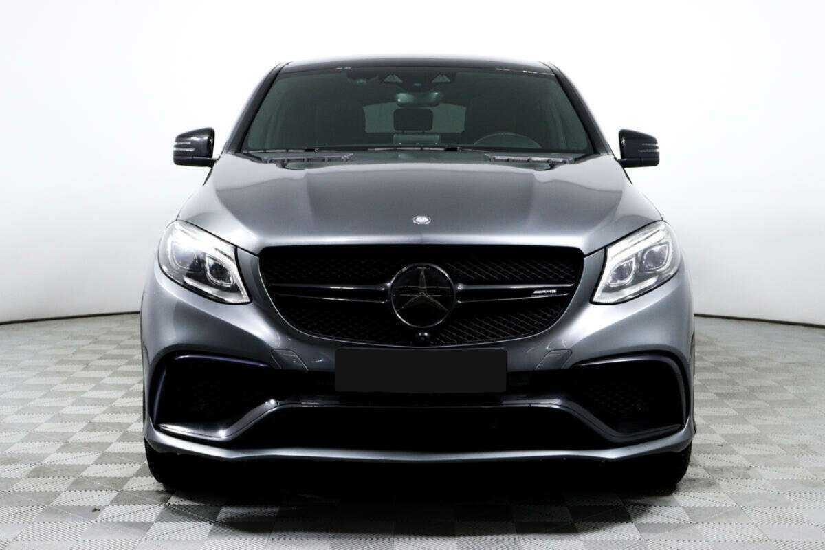 Mercedes-Benz GLE Coupe AMG с пробегом — 2016 год. Фото: #1