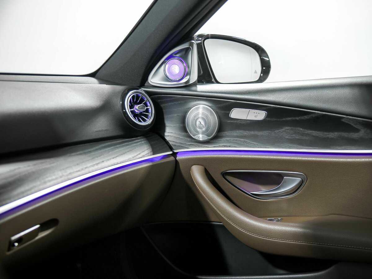 Mercedes-Benz E-Класс с пробегом — 2019 год. Фото: #12